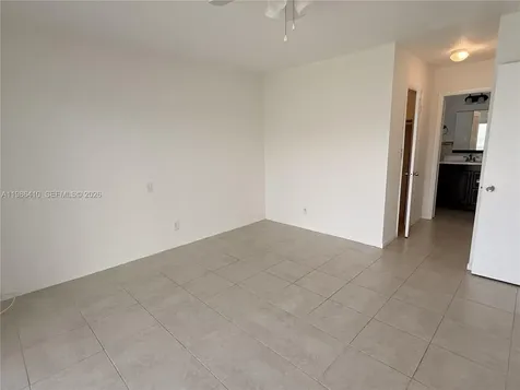 2223 Park Lane Hollywood FL 33021