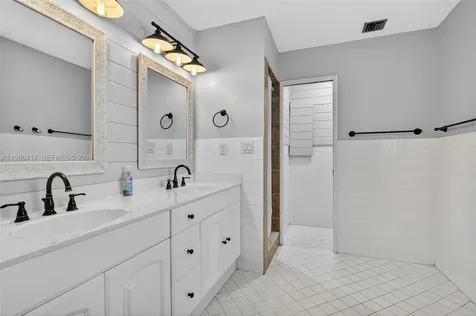 217 SE 5th Street Dania Beach FL 33004