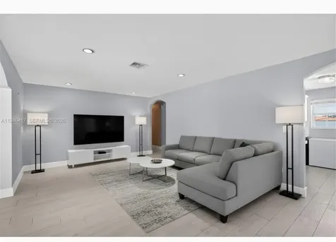 217 SE 5th Street Dania Beach FL 33004