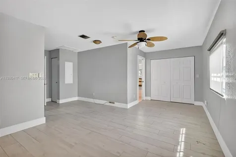 217 SE 5th Street Dania Beach FL 33004