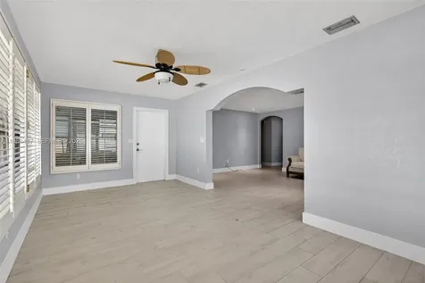 217 SE 5th Street Dania Beach FL 33004