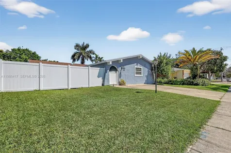 217 SE 5th Street Dania Beach FL 33004