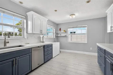 217 SE 5th Street Dania Beach FL 33004