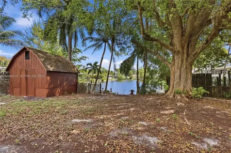 4512 SW 27th Terrace Dania Beach FL 33312