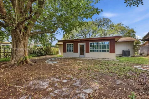 4512 SW 27th Terrace Dania Beach FL 33312