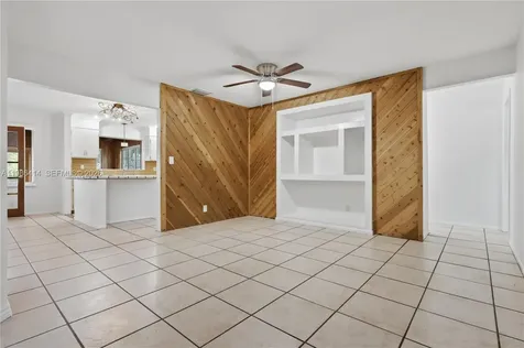 4512 SW 27th Terrace Dania Beach FL 33312