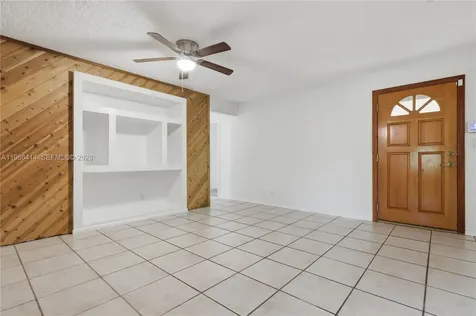 4512 SW 27th Terrace Dania Beach FL 33312