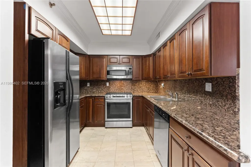 3600 Mystic Pointe Drive Aventura FL 33180