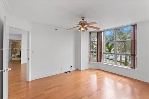 3600 Mystic Pointe Drive Aventura FL 33180