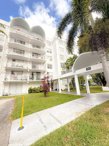484 NW 165th Street Road Miami FL 33169