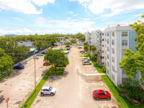 484 NW 165th Street Road Miami FL 33169