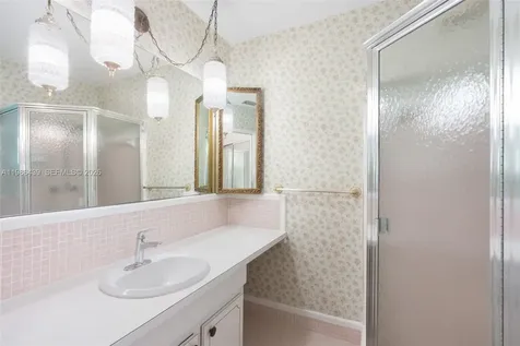 815 SW 50th Terrace Margate FL 33068