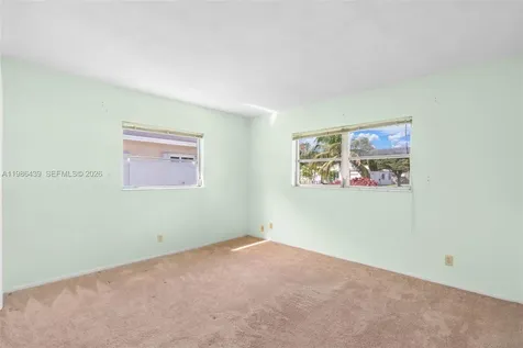815 SW 50th Terrace Margate FL 33068