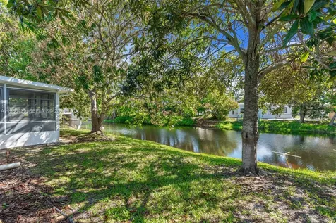 815 SW 50th Terrace Margate FL 33068