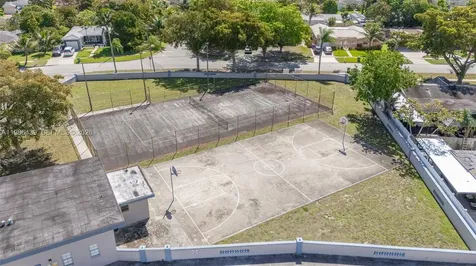 815 SW 50th Terrace Margate FL 33068