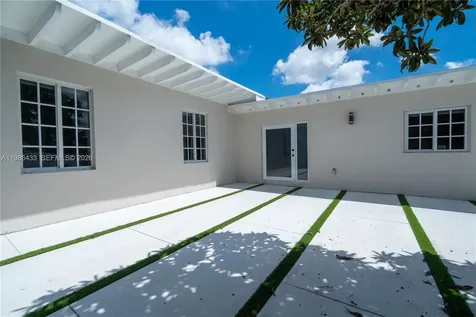 323 NW 104th Terrace Miami FL 33150