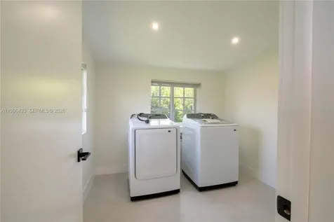 323 NW 104th Terrace Miami FL 33150