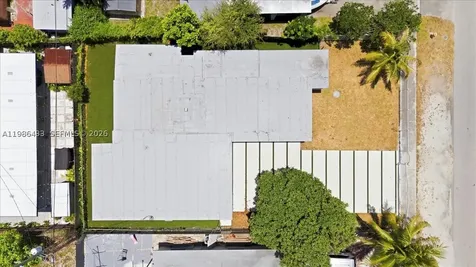 323 NW 104th Terrace Miami FL 33150