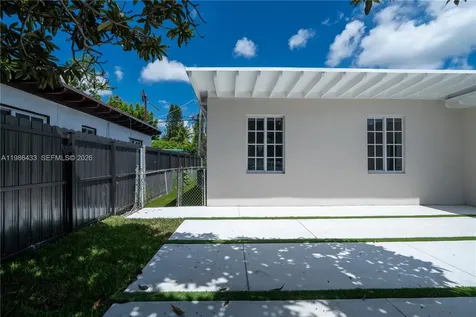 323 NW 104th Terrace Miami FL 33150