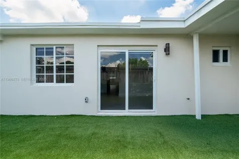 323 NW 104th Terrace Miami FL 33150