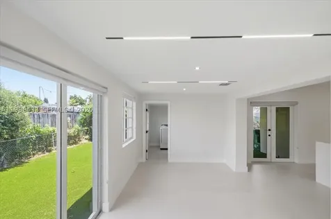 323 NW 104th Terrace Miami FL 33150