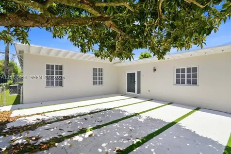 323 NW 104th Terrace Miami FL 33150