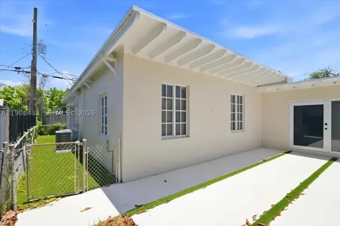 323 NW 104th Terrace Miami FL 33150