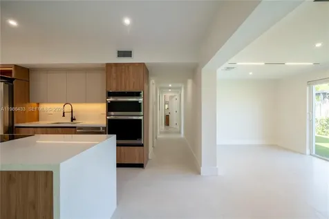 323 NW 104th Terrace Miami FL 33150