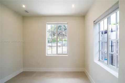 323 NW 104th Terrace Miami FL 33150