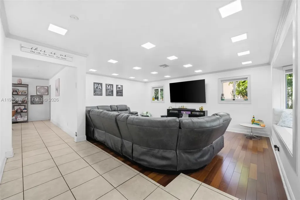 4306 Johnson Street Hollywood FL 33021