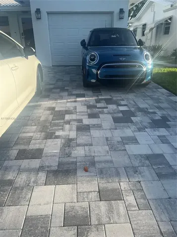 8221 NW 14th Street Plantation FL 33322