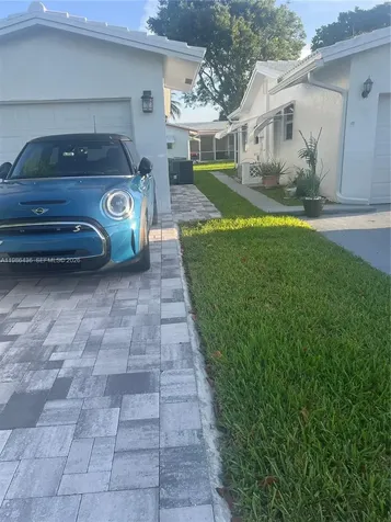 8221 NW 14th Street Plantation FL 33322