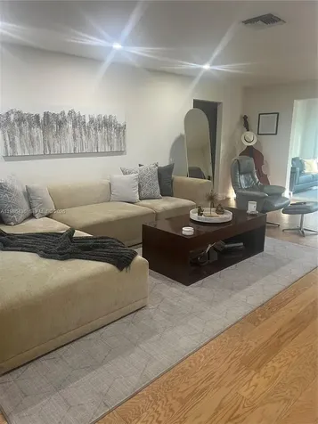 8221 NW 14th Street Plantation FL 33322