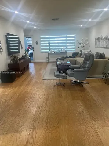 8221 NW 14th Street Plantation FL 33322