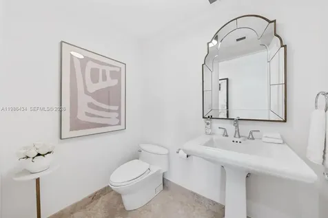 3400 SW 27th Avenue Miami FL 33133