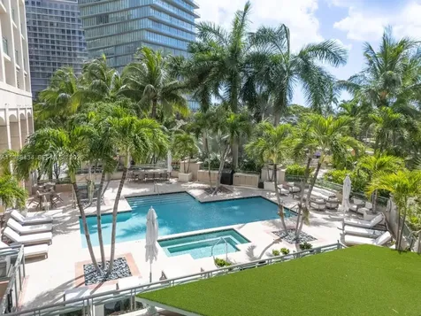 3400 SW 27th Avenue Miami FL 33133