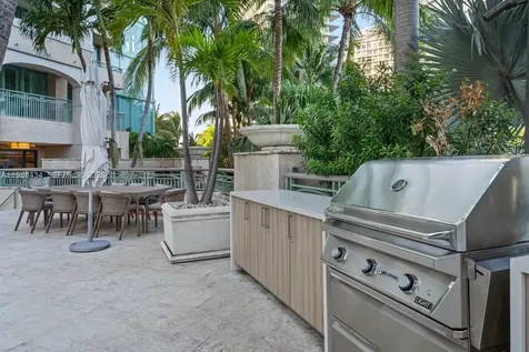 3400 SW 27th Avenue Miami FL 33133