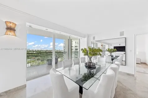 3400 SW 27th Avenue Miami FL 33133