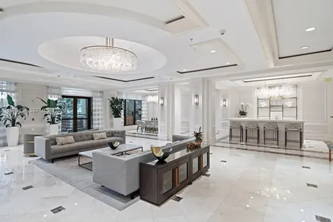 3400 SW 27th Avenue Miami FL 33133