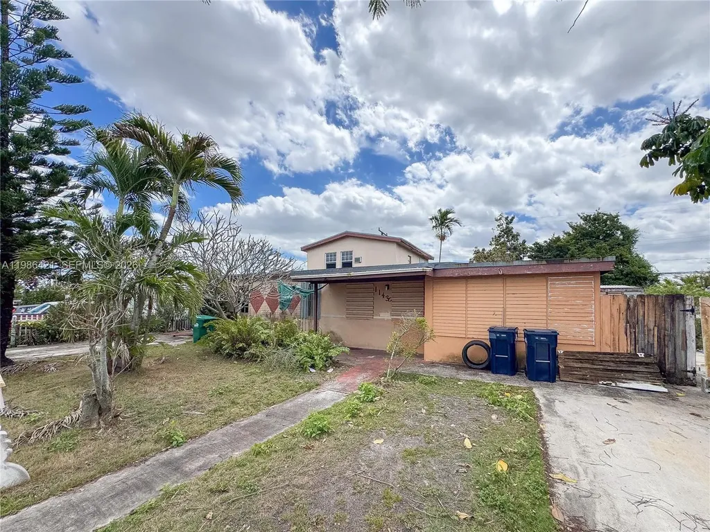 11430 SW 41st Terrace Miami FL 33165