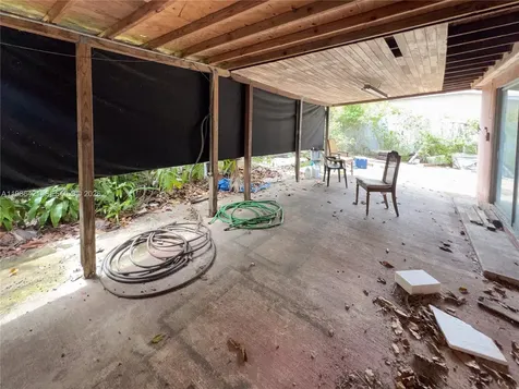 11430 SW 41st Terrace Miami FL 33165
