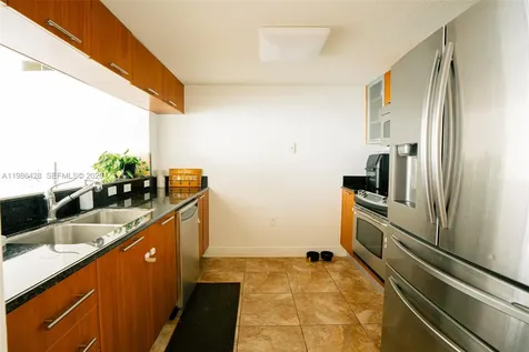 1800 N Bayshore Drive Miami FL 33132