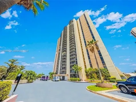 20301 W Country Club Drive Aventura FL 33180
