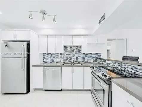 20301 W Country Club Drive Aventura FL 33180