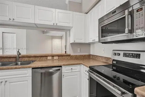 17150 N Bay Road Sunny Isles Beach FL 33160