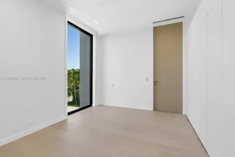493 Holiday Drive Hallandale Beach FL 33009