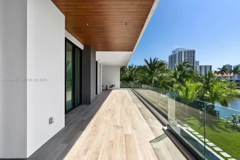 493 Holiday Drive Hallandale Beach FL 33009