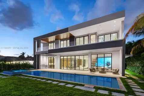 493 Holiday Drive Hallandale Beach FL 33009