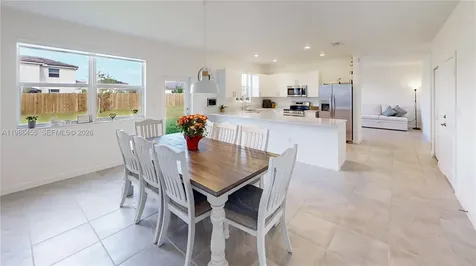 2333 SE 28th Court Homestead FL 33035