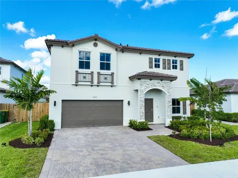 2333 SE 28th Court Homestead FL 33035